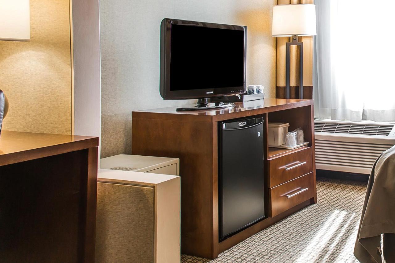 Comfort Inn Бостън Екстериор снимка