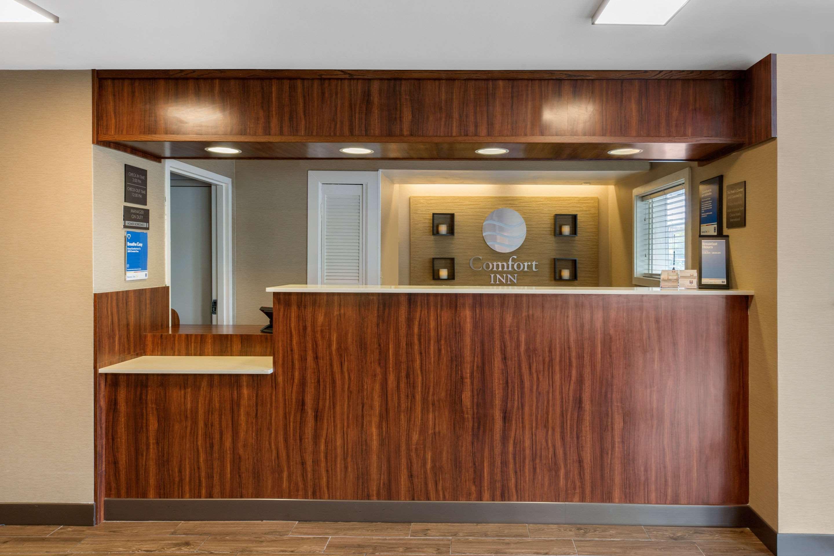 Comfort Inn Бостън Екстериор снимка