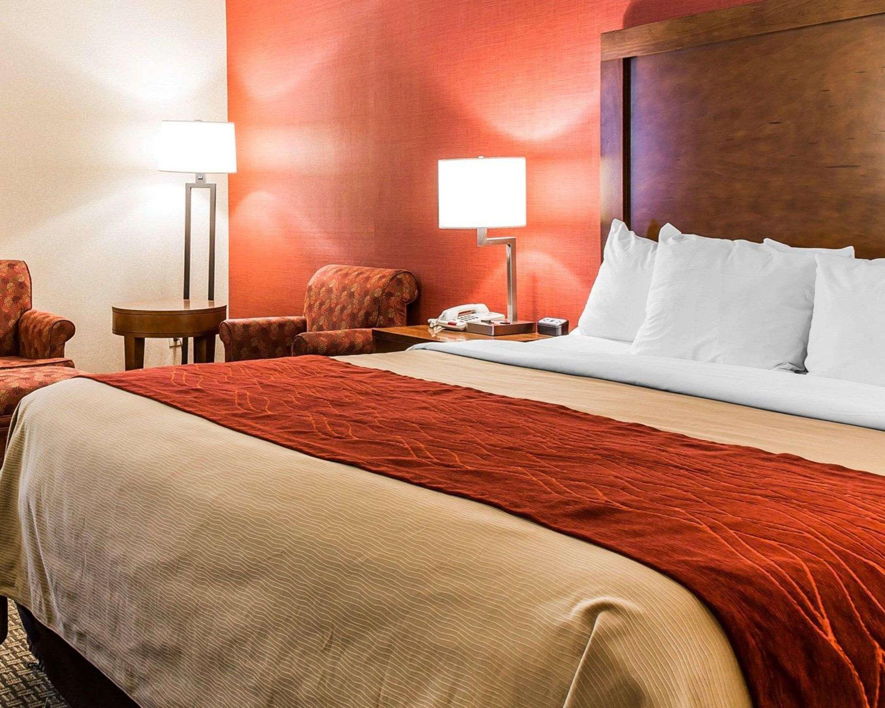 Comfort Inn Бостън Екстериор снимка