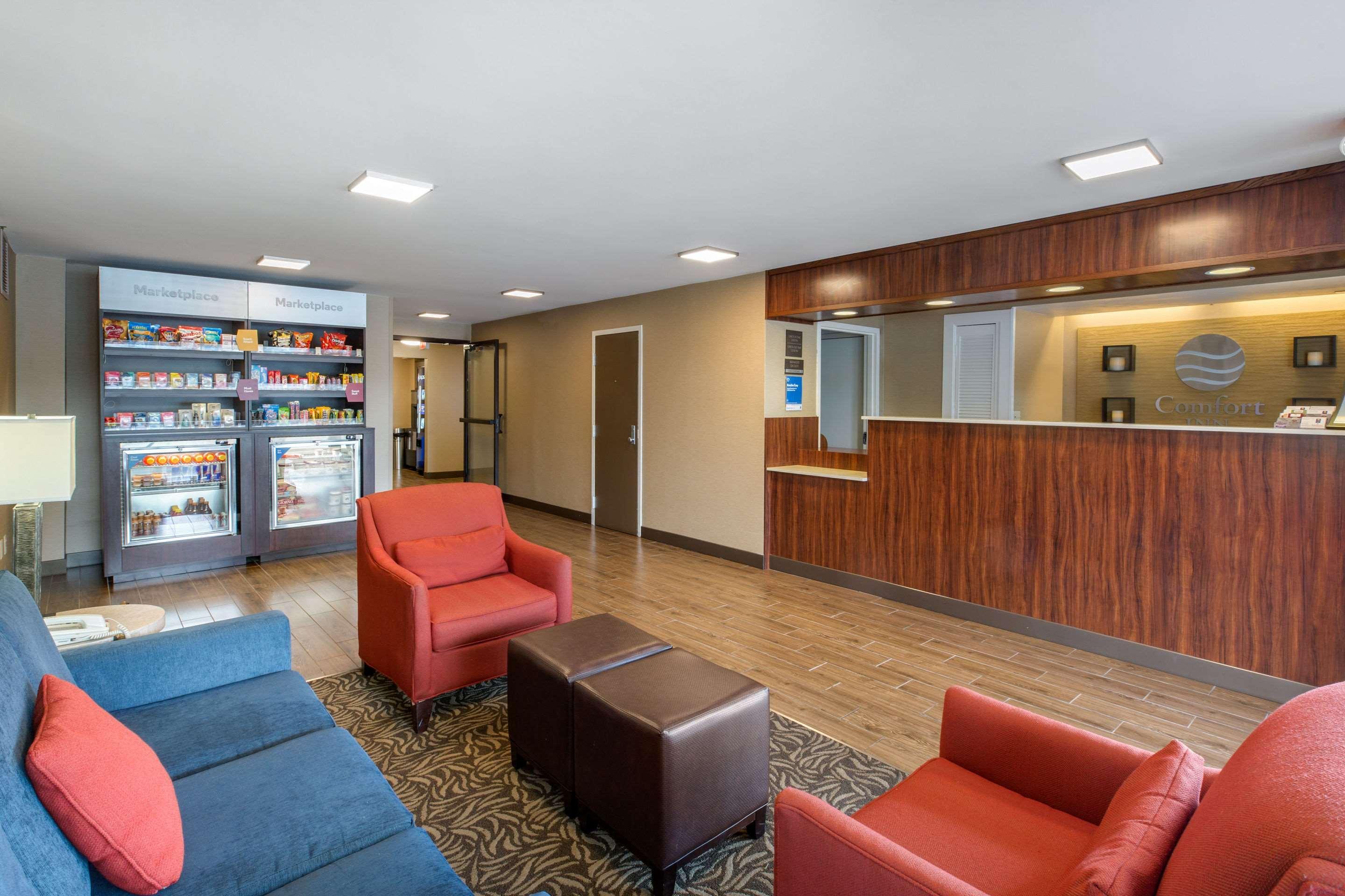 Comfort Inn Бостън Екстериор снимка