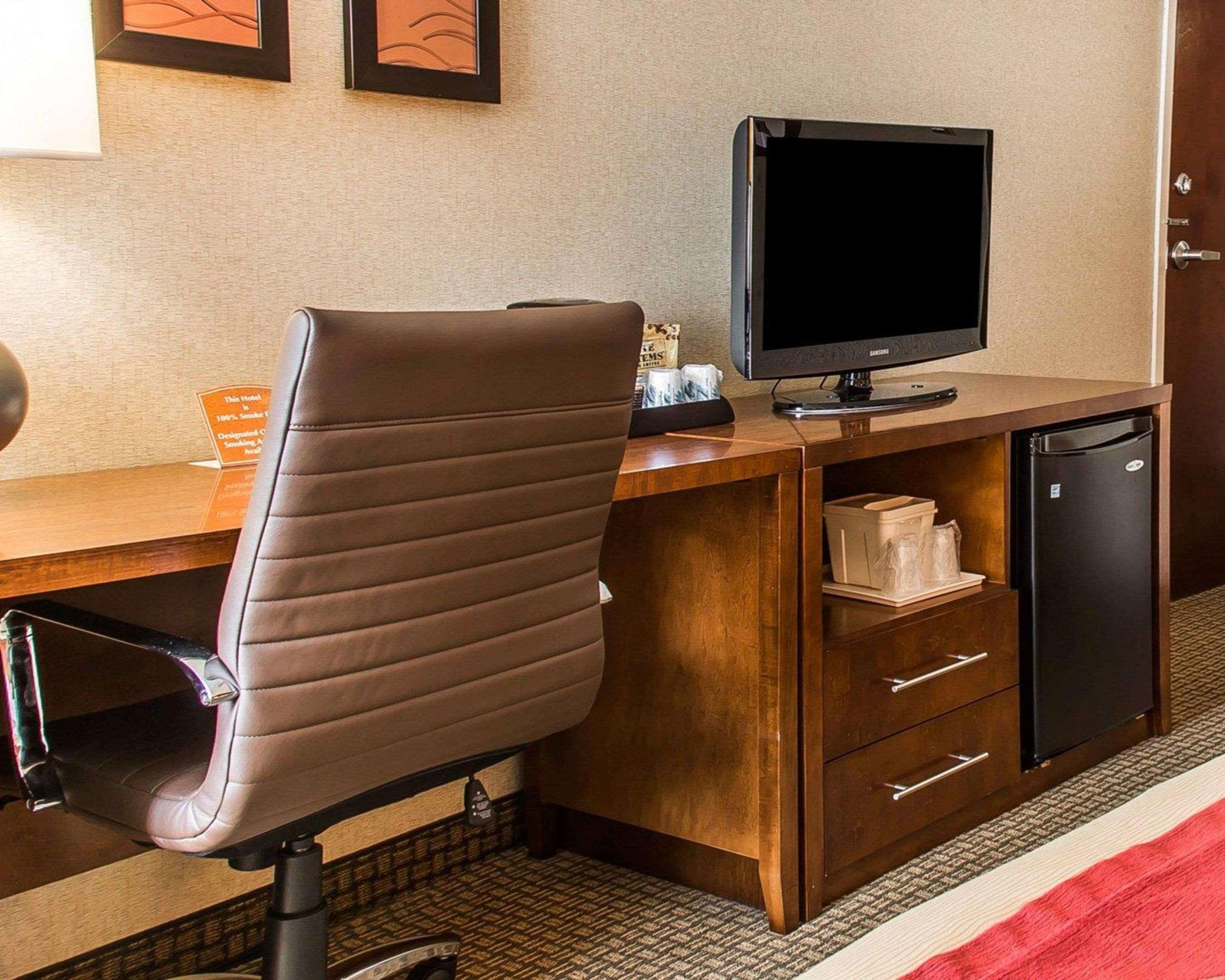 Comfort Inn Бостън Екстериор снимка