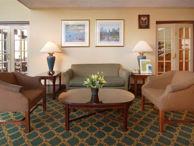 Comfort Inn Бостън Екстериор снимка